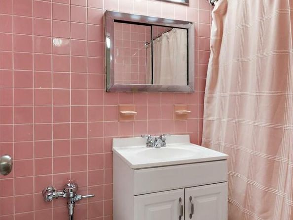 1910 Pelham Parkway S 5C, Bronx NY 10461