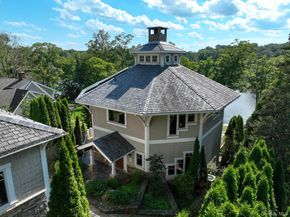 33 Truesdale Lake Drive, South Salem NY 10590