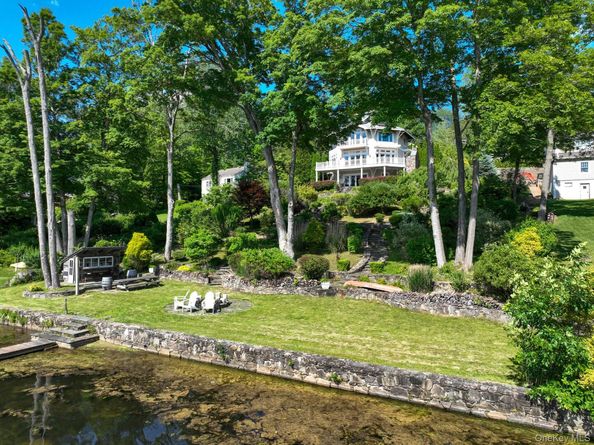 33 Truesdale Lake Drive, South Salem NY 10590