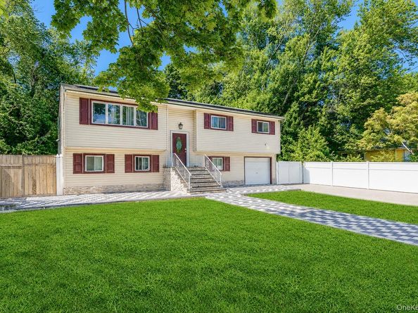 9 Hamlin Avenue, West Babylon NY 11704