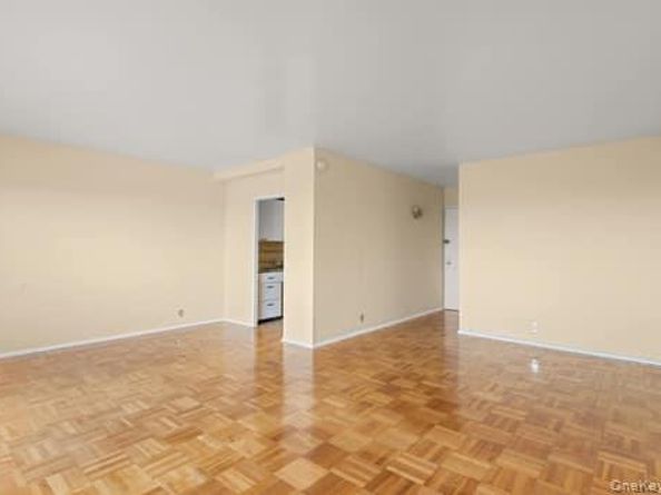4 Fordham Hill Oval 12B, Bronx NY 10468