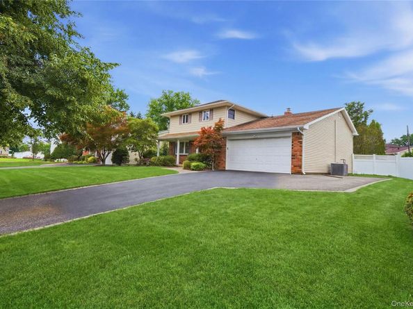 6 Navy Drive, Smithtown NY 11787