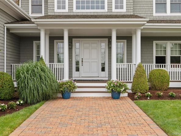 42 Jessup Lane, Westhampton Beach NY 11978
