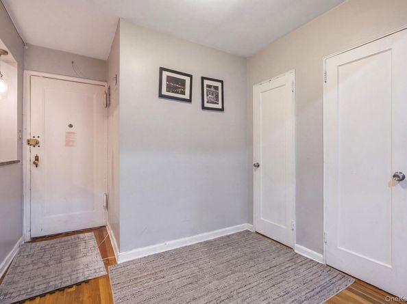 182-25 Wexford Terrace 410, Jamaica Estates NY 11432
