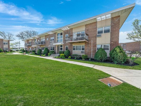 4 Rose Street 1F1, Oceanside NY 11572
