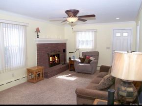 9 Inwood Avenue, Selden NY 11784