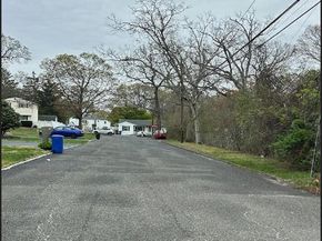 9 Inwood Avenue, Selden NY 11784