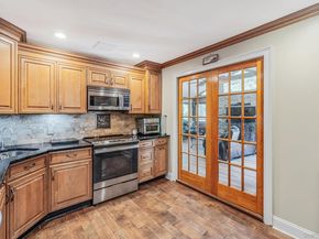 5 Valerie Court, Yaphank NY 11980