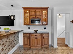 585 Bedford Road, Pleasantville NY 10570