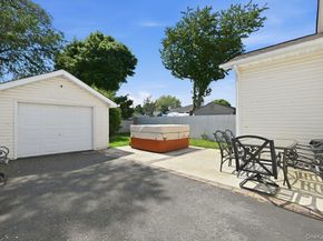 707 5th Street S, Lindenhurst NY 11757