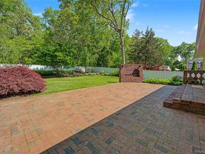 75 Summit Drive, Smithtown NY 11787