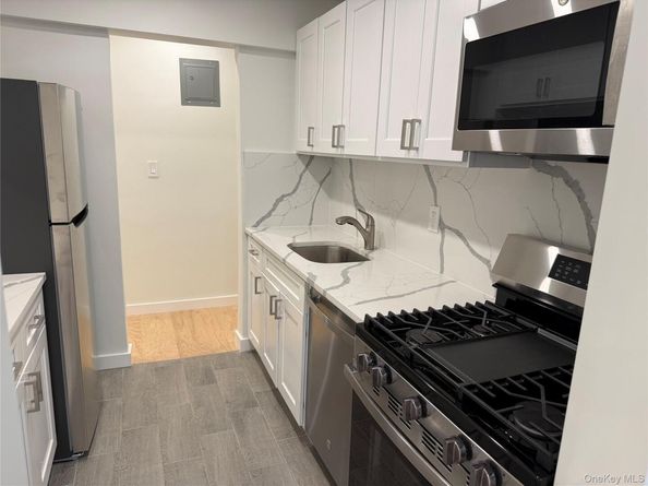 632 Warburton Avenue 3B, Yonkers NY 10701