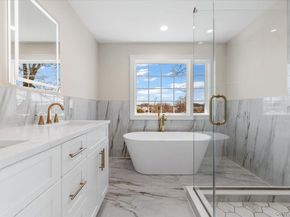 10 Lee Place, Old Bethpage NY 11804