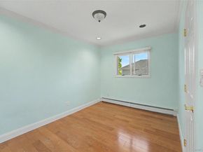 15 Hillvale Road, Syosset NY 11791