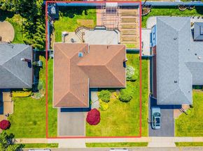 15 Hillvale Road, Syosset NY 11791