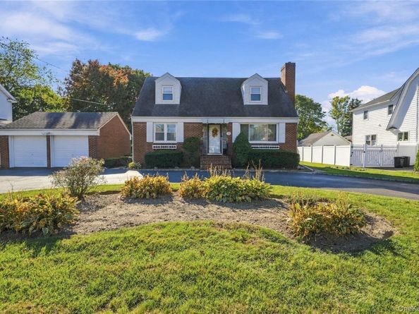 215 Oak Street, Bellmore NY 11710