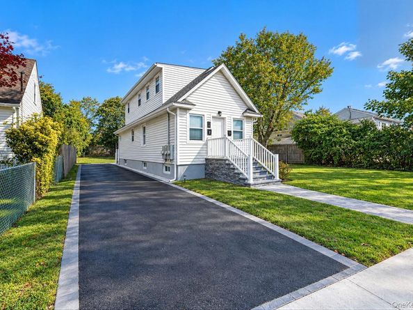 14 Perkal Street, Bay Shore NY 11706