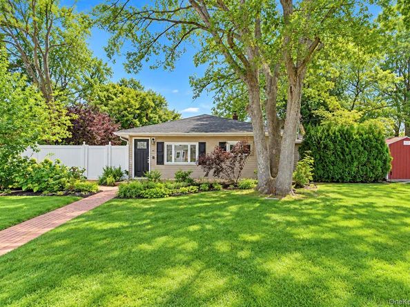 11 Tell Avenue, Deer Park NY 11729