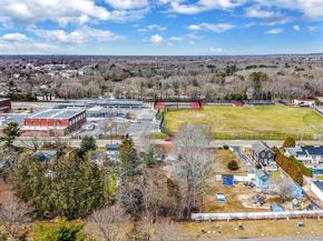 14 Tuttle Avenue, Eastport NY 11941