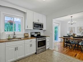 28 Summit Place, Pleasantville NY 10570