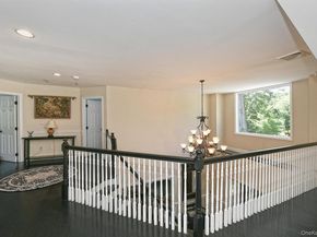 4 Hampton Court, Huntington NY 11743