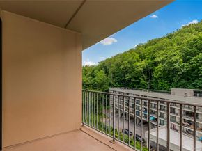 1155 Warburton Avenue 11F, Yonkers NY 10701