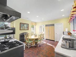 23 Townsend Road, Glen Cove NY 11542