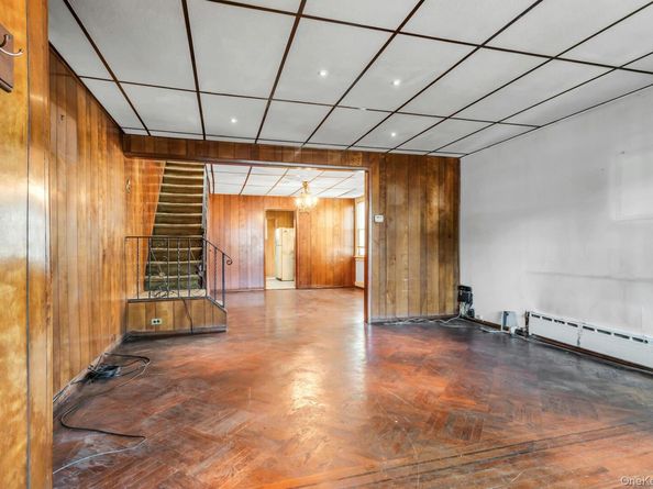 69-28 66th Place, Glendale NY 11385
