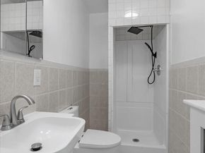 31 Walters Avenue, Syosset NY 11791