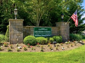 132 Willow Wood Drive, Oakdale NY 11769