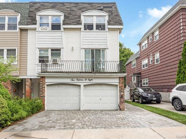 21508 23rd Road, Bayside NY 11360