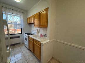43-30 44th Street 3F, Sunnyside NY 11104