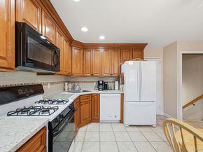 92 W 19th Street, Deer Park NY 11729