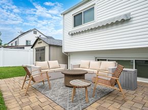 92 W 19th Street, Deer Park NY 11729
