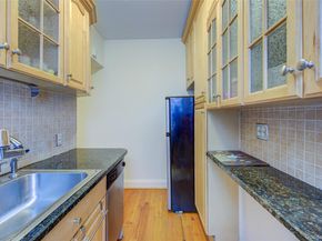 167-10 Crocheron Avenue 5R, Flushing NY 11358