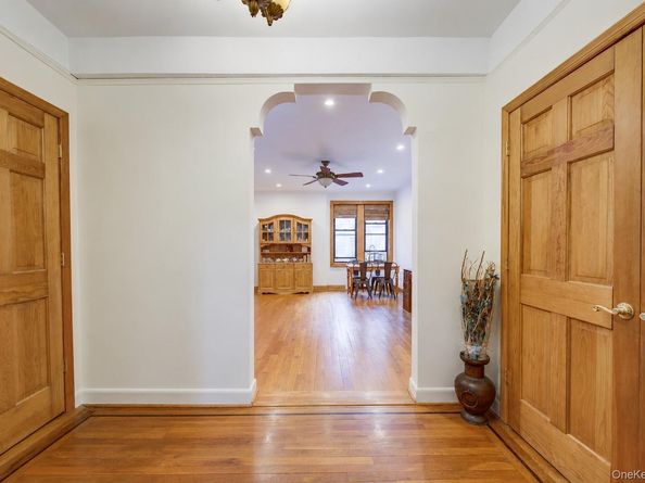 167-10 Crocheron Avenue 5R, Flushing NY 11358