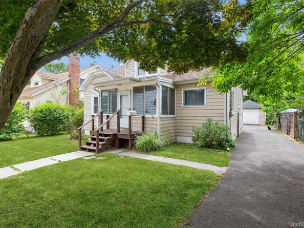 23 S Summit Avenue, Patchogue NY 11772