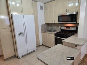 150 W End Avenue 3E, Brooklyn NY 11235