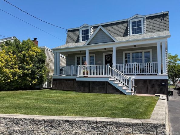 30 Namkee Lane, Blue Point NY 11715