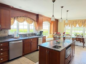 30 Namkee Lane, Blue Point NY 11715
