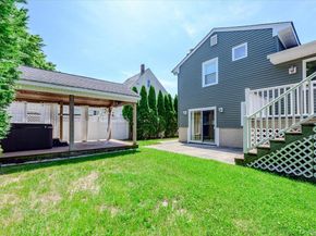 2419 Rockville Centre Parkway, Oceanside NY 11572