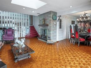 52-04 Redfield Street, Douglaston NY 11362