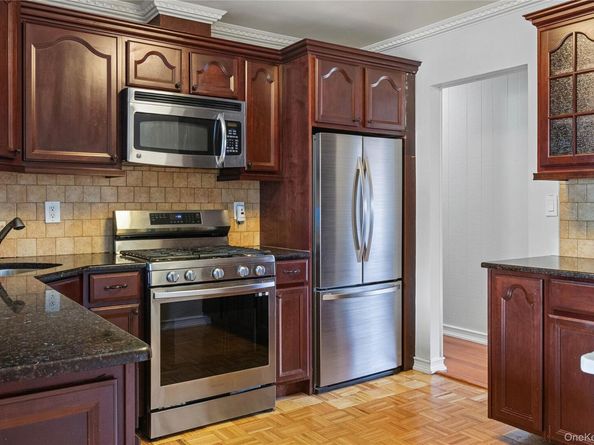 75 Linden Boulevard, Hicksville NY 11801