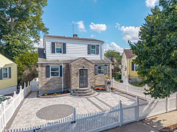 2566 Flint Avenue, Bronx NY 10475