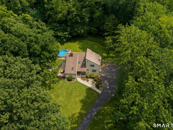 35 Katrina Circle, Bethel CT 06801