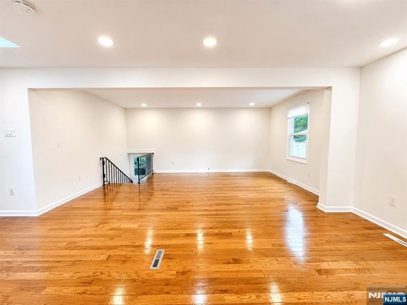 474 Dean Street, Englewood NJ 07631