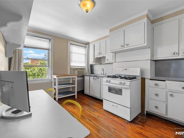 237 Van Vorst Street, Jersey City NJ 07302