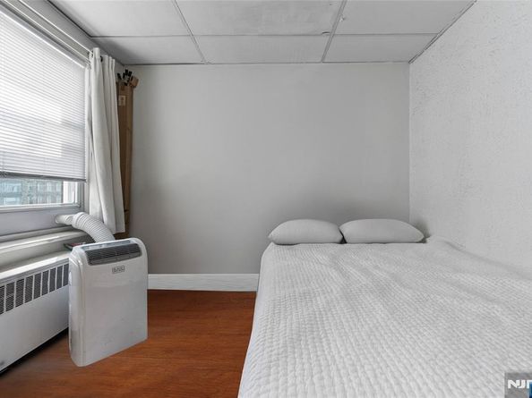 237 Van Vorst Street, Jersey City NJ 07302