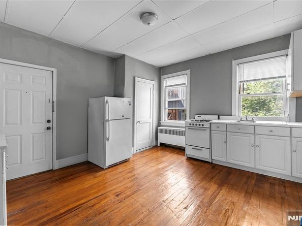 237 Van Vorst Street, Jersey City NJ 07302