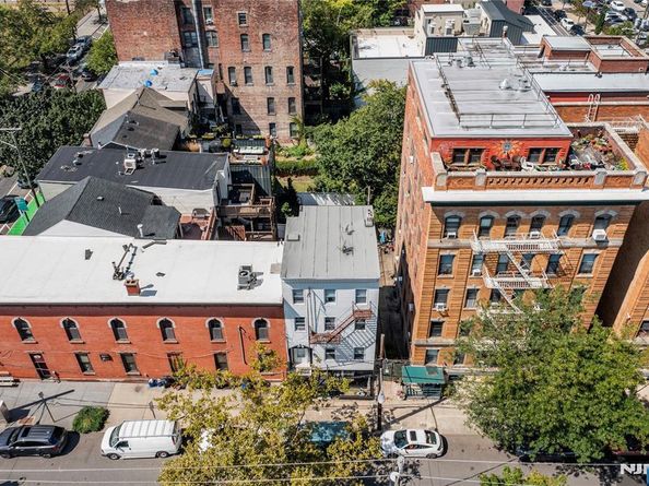 237 Van Vorst Street, Jersey City NJ 07302